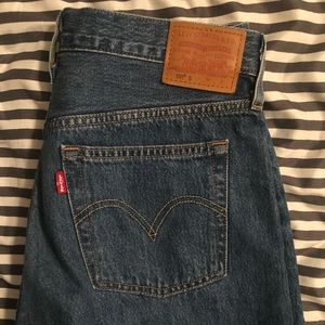 NWOT Levi 501 S. 28 x 30